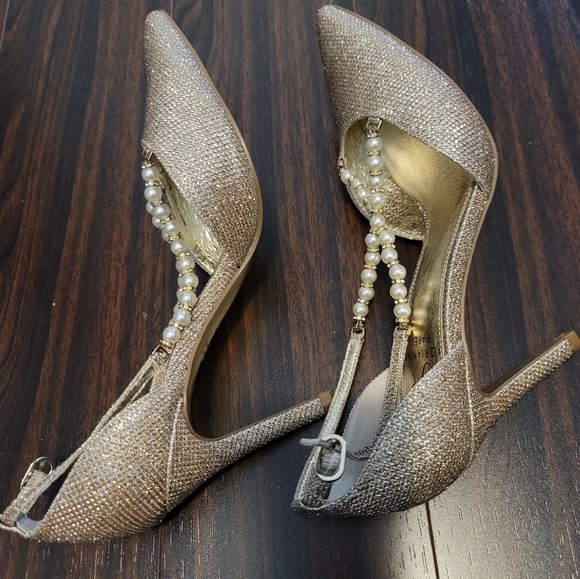 🔴SOLD ⚫️2/$100 ADRIANNA PAPELL bridal heels womens - Picture 3 of 6
